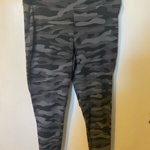 Women’s Camouflage Leggings